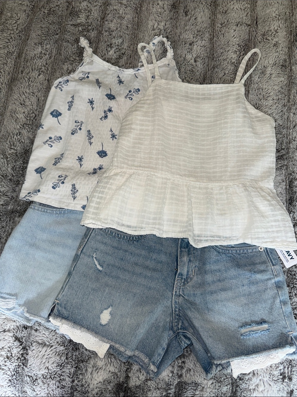 Girls Outfit Bundle Old Navy NWT Denim Shorts (10 Slim) + 2 Tops (10/12)